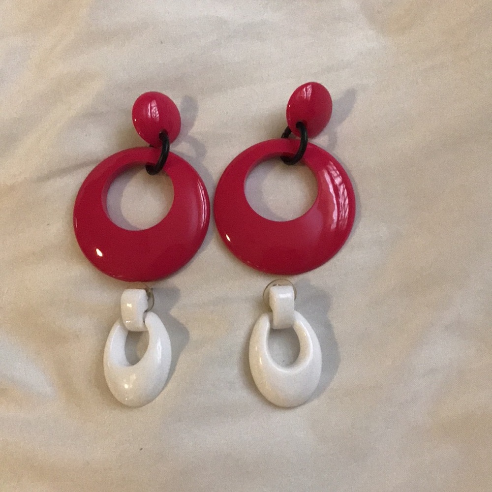 Bundle of vintage pink circle and white oval earrings